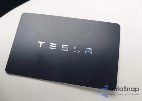 2021 Tesla Model Y Long Range Dual Motor All-Wheel Drive из США, поврежденный, VIN 5YJYGDEE2MF298956